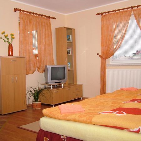 Horvathapartman Bük Oda fotoğraf