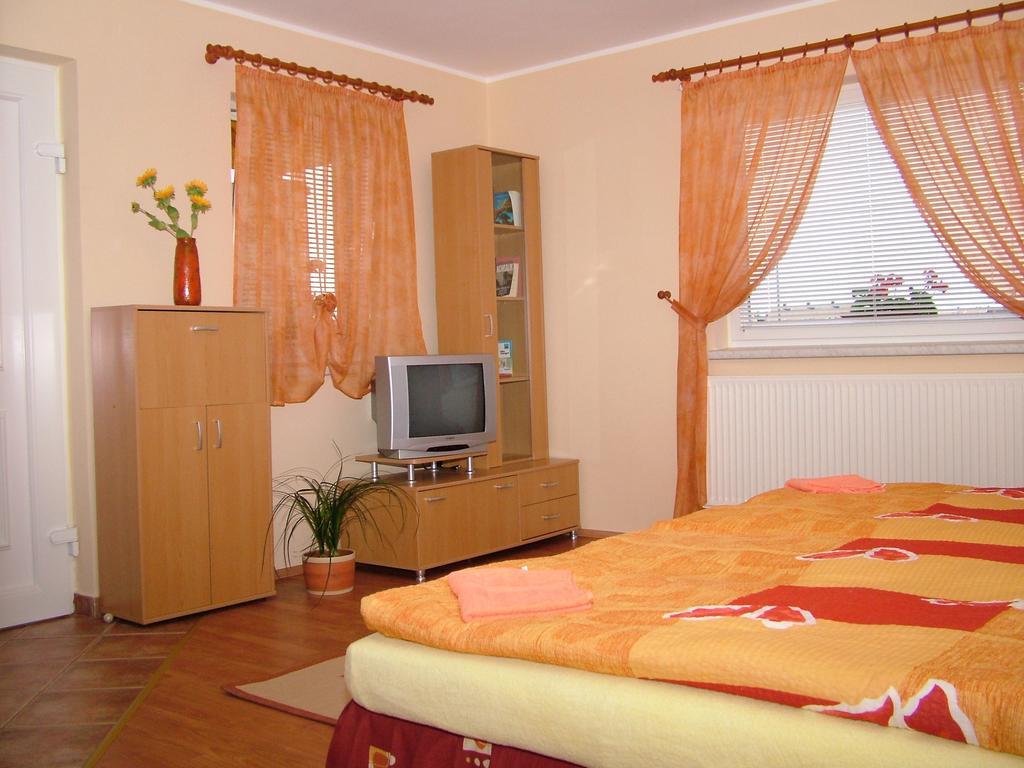 Horvathapartman Bük Oda fotoğraf